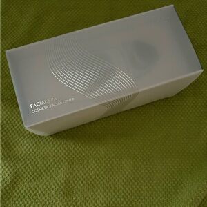 NIB - NuSkin Facial Spa - Brand New